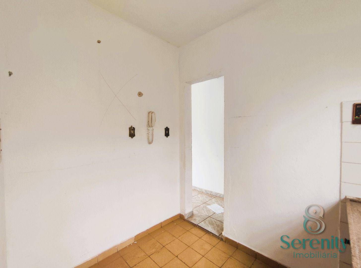 Apartamento para alugar com 2 quartos, 55m² - Foto 13