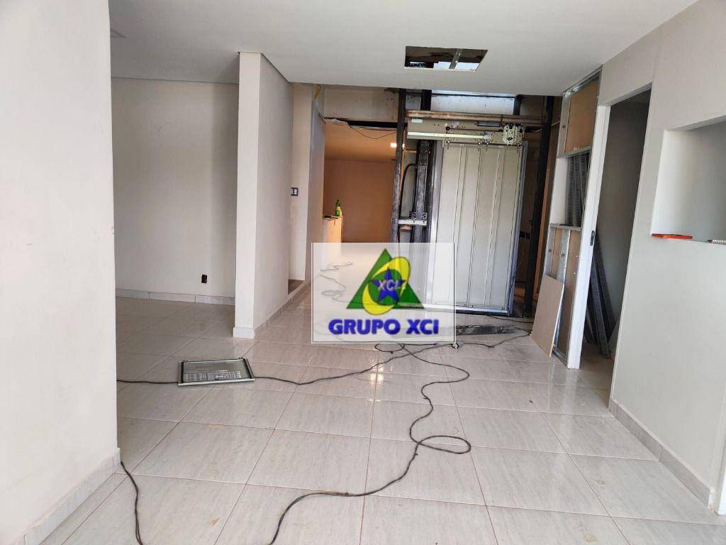 Casa à venda com 20 quartos, 1000m² - Foto 74