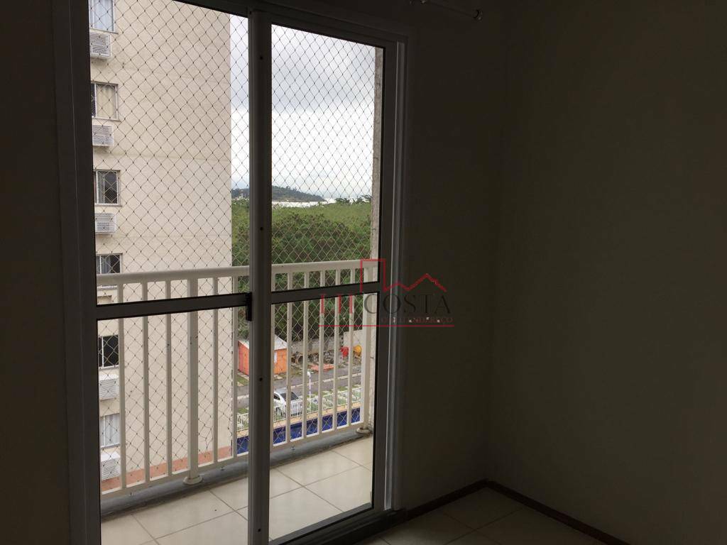 Apartamento à venda com 2 quartos, 60m² - Foto 14