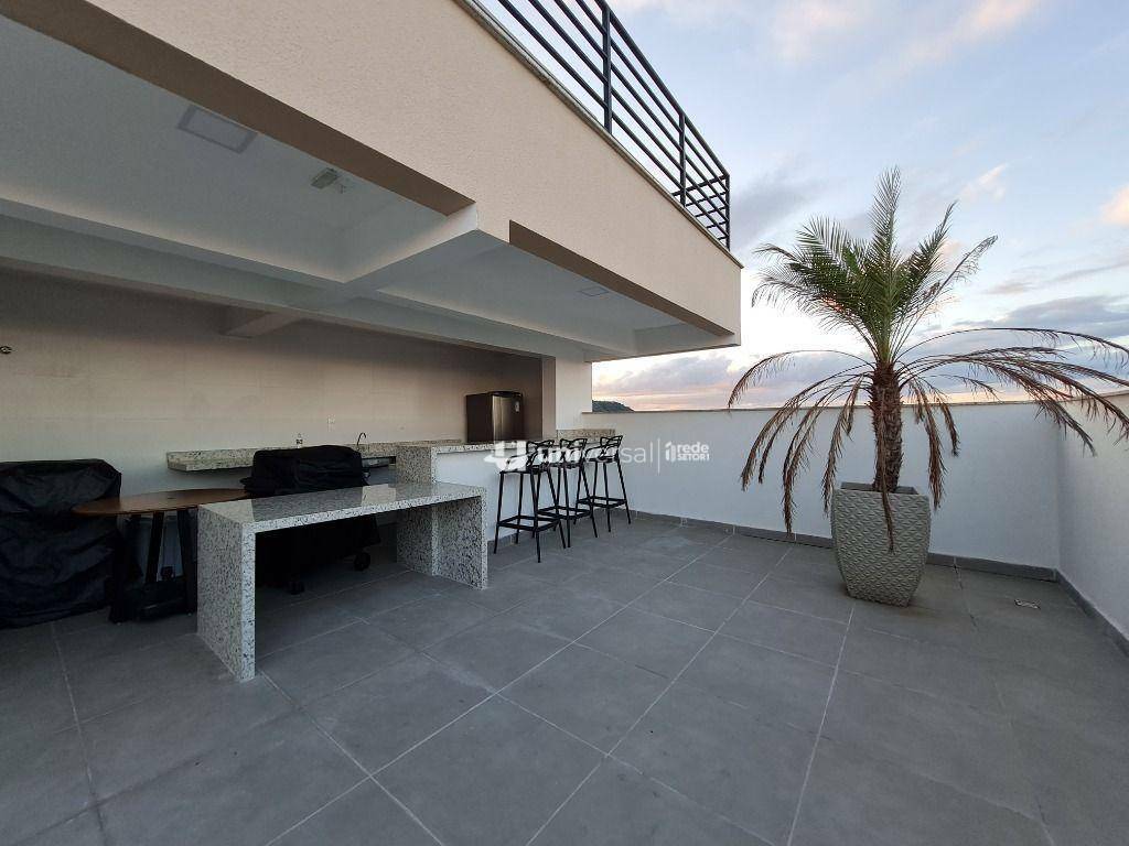 Apartamento para alugar com 2 quartos, 80m² - Foto 15