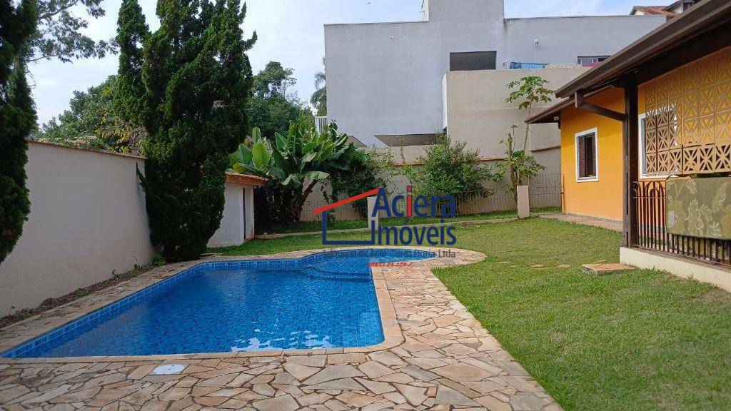 Casa de Condomínio à venda com 3 quartos, 217m² - Foto 3