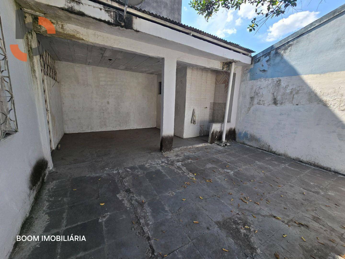 Casa à venda com 2 quartos, 98m² - Foto 13