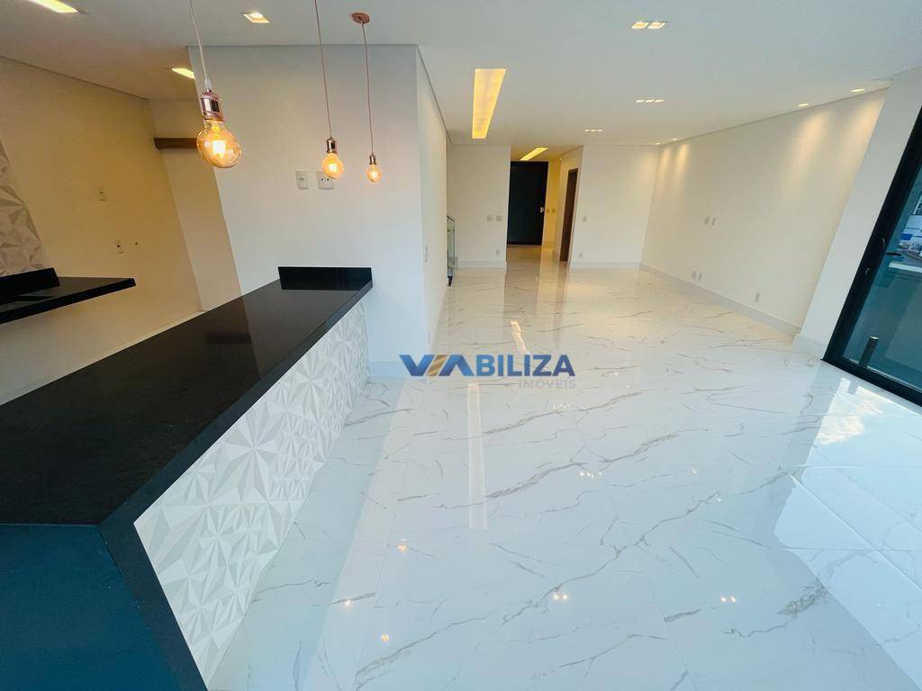 Sobrado à venda com 4 quartos, 346m² - Foto 8