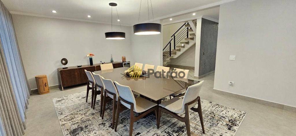 Casa à venda com 4 quartos, 382m² - Foto 14