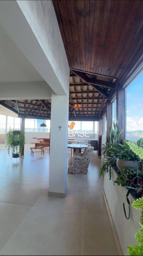 Cobertura, 4 quartos, 226 m² - Foto 1