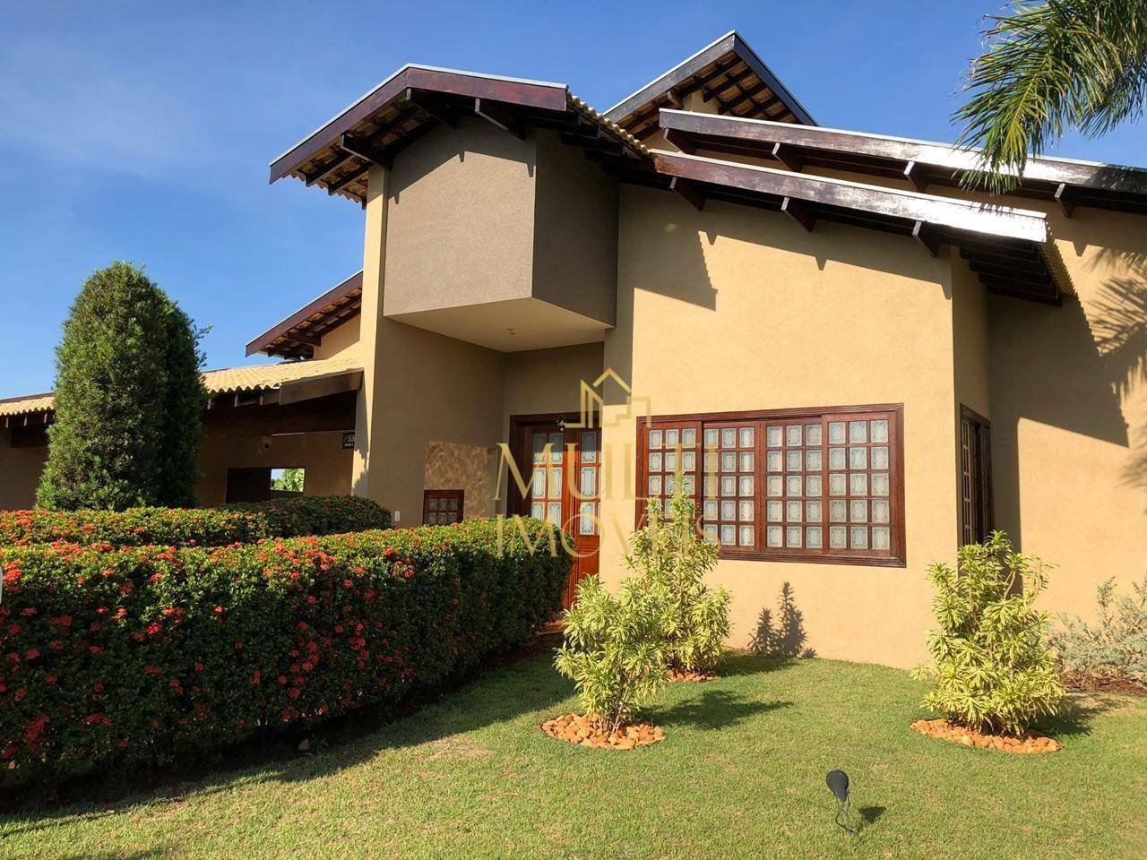 Casa de Condomínio à venda com 3 quartos, 370m² - Foto 1