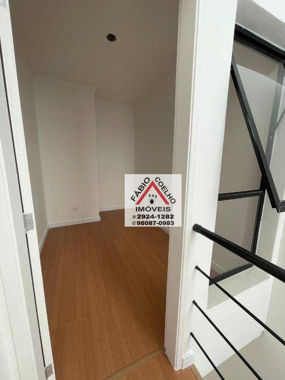 Sobrado à venda com 3 quartos, 113m² - Foto 2