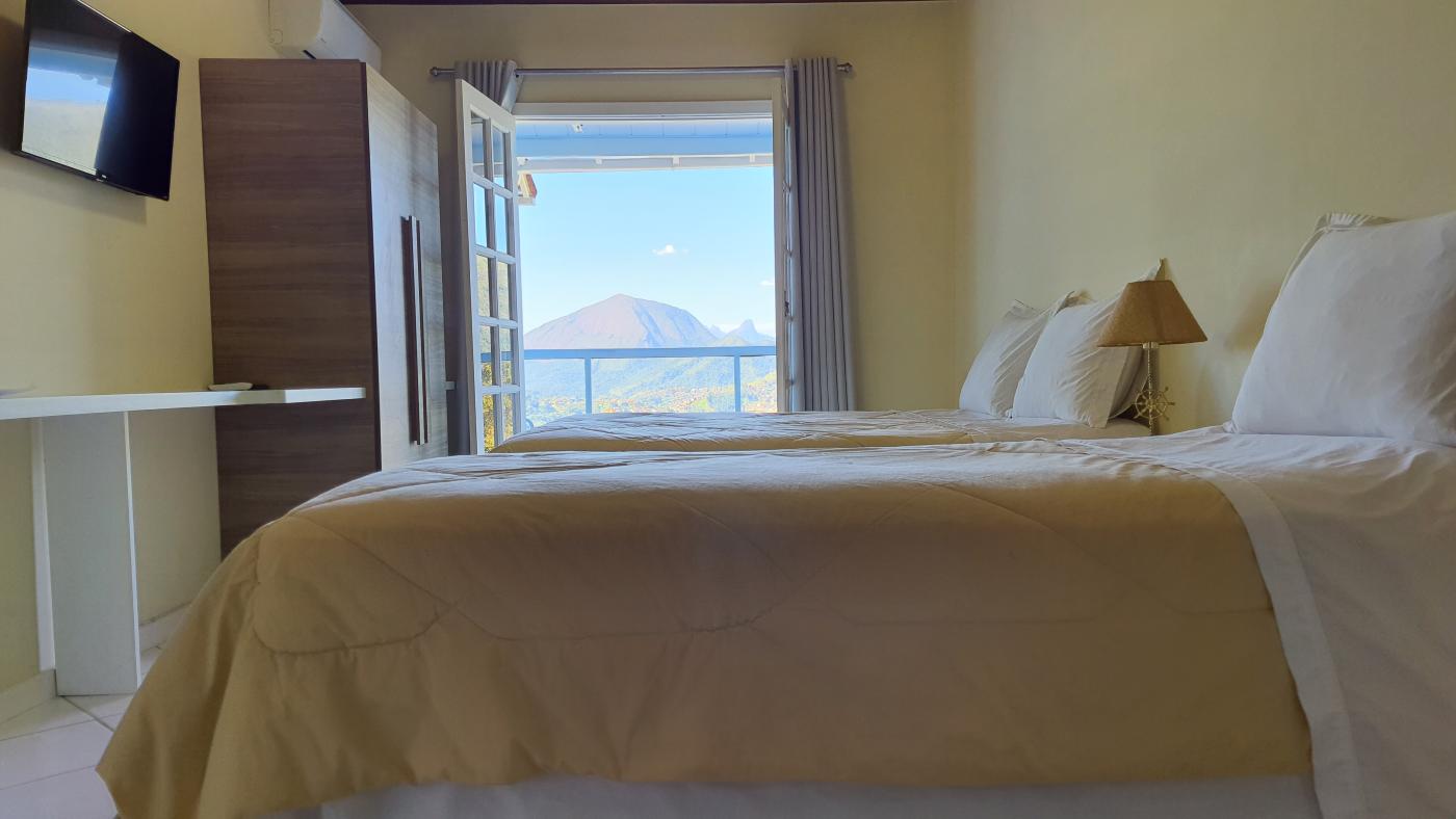 Prédio Inteiro à venda com 17 quartos, 1329m² - Foto 1