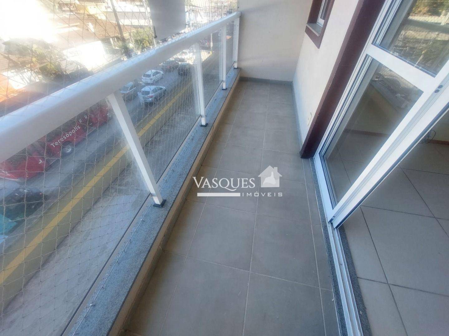 Apartamento à venda com 2 quartos, 65m² - Foto 2