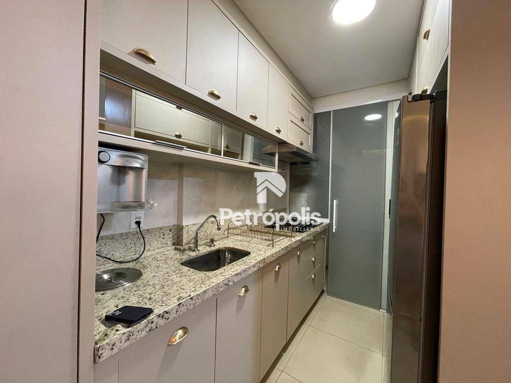 Apartamento à venda com 3 quartos, 87m² - Foto 10