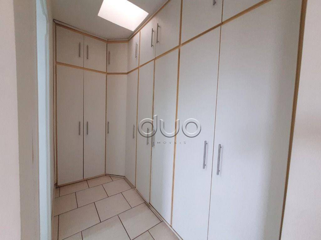 Casa de Condomínio para alugar com 3 quartos, 265m² - Foto 37