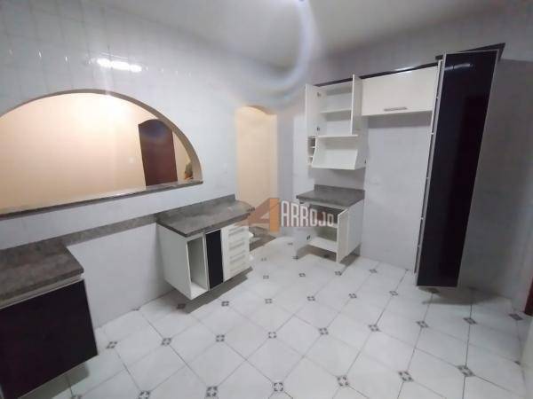 Sobrado à venda com 4 quartos, 245m² - Foto 15