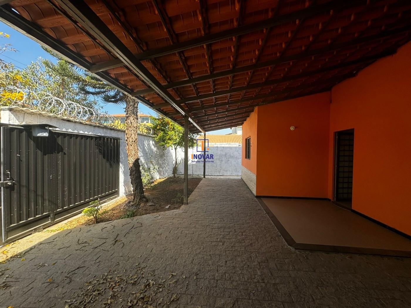 Casa à venda com 3 quartos, 360m² - Foto 13