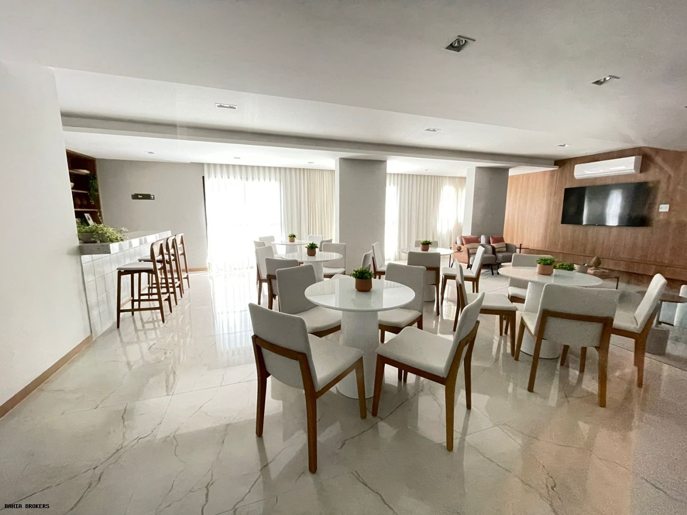 Apartamento à venda com 1 quarto, 30m² - Foto 9