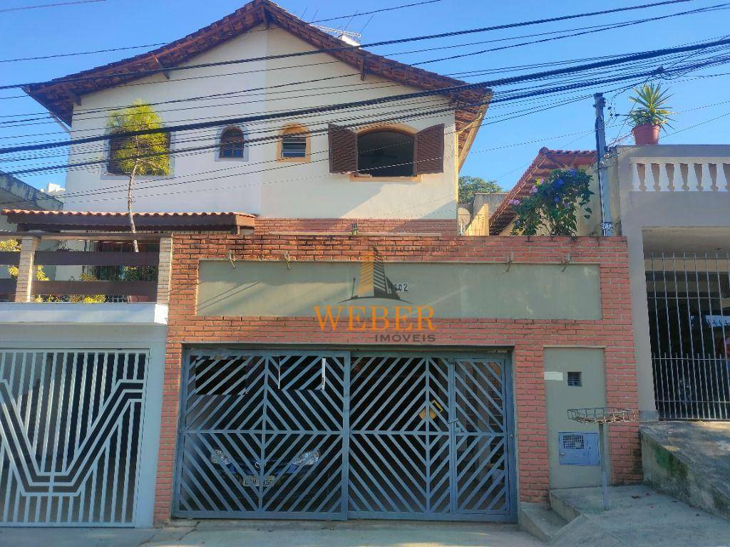 Sobrado à venda com 3 quartos, 215m² - Foto 1