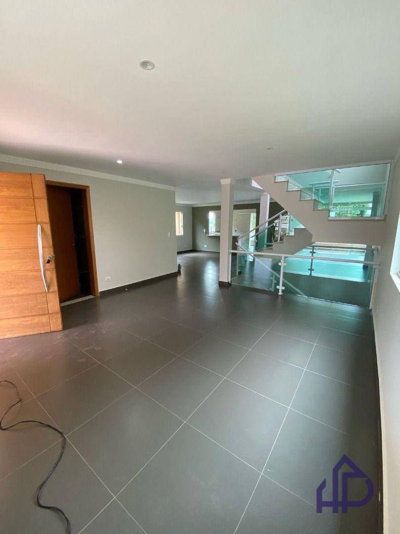 Casa para alugar com 3 quartos, 248m² - Foto 10