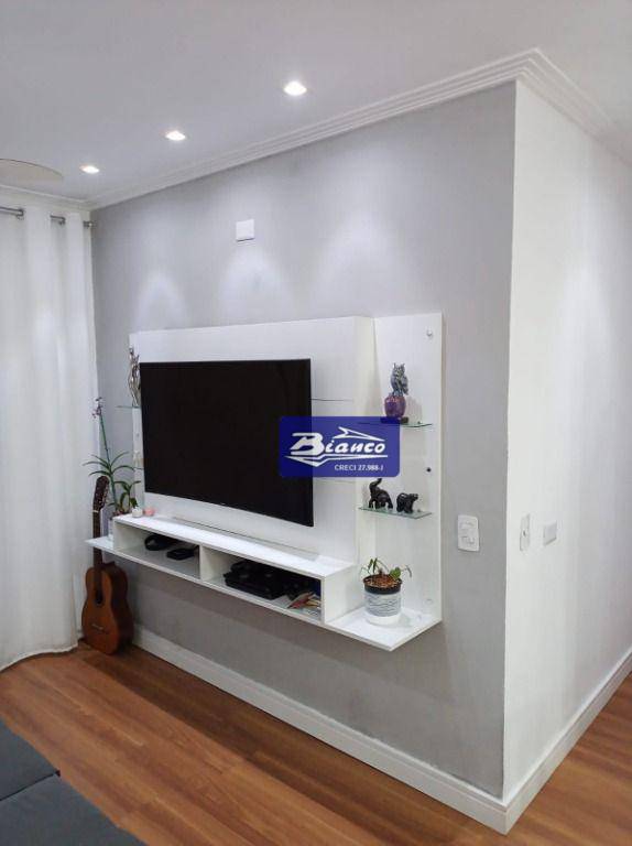 Apartamento à venda com 2 quartos, 62m² - Foto 5