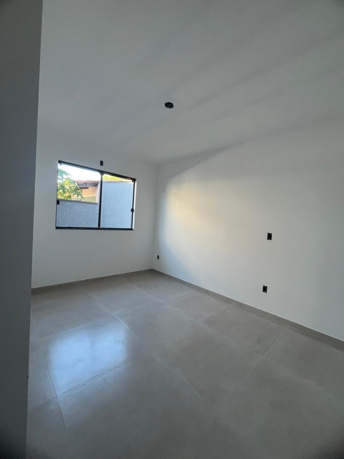 Casa à venda com 2 quartos, 165m² - Foto 7