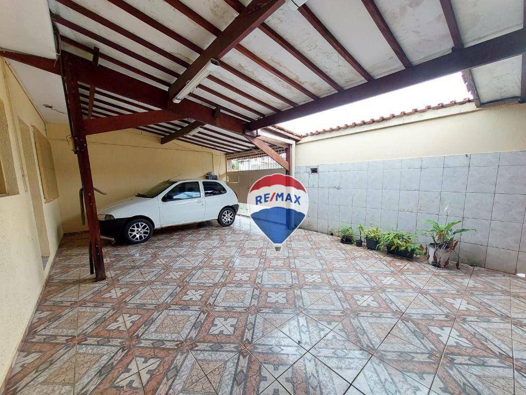 Casa à venda com 1 quarto, 65m² - Foto 1