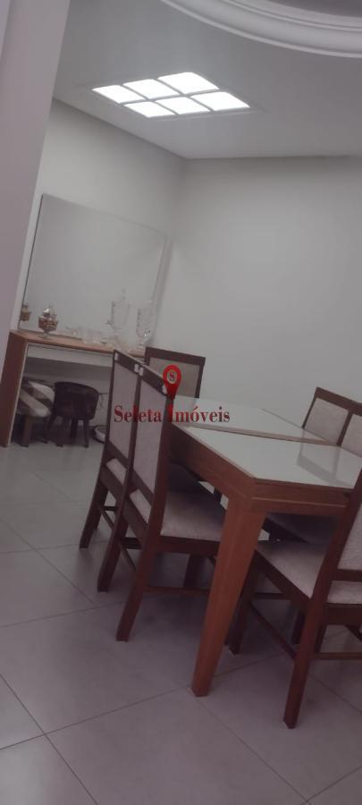 Apartamento à venda com 2 quartos, 65m² - Foto 4