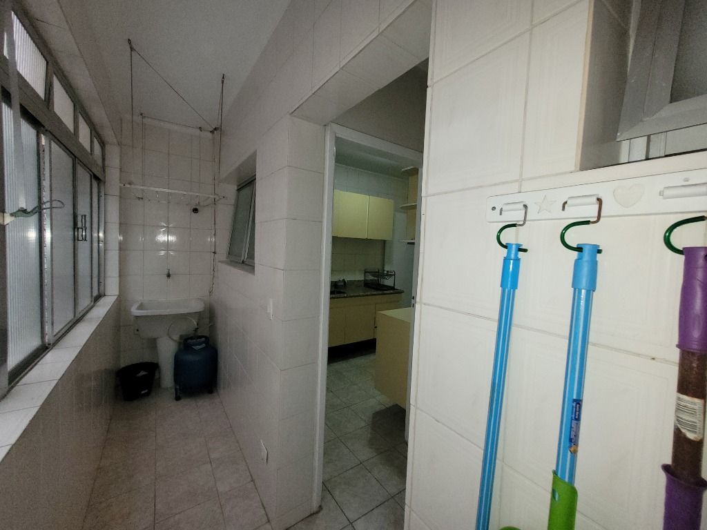 Apartamento à venda com 2 quartos, 80m² - Foto 17