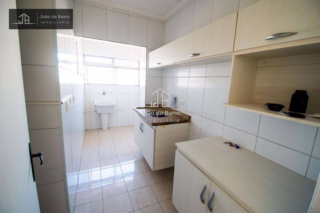 Apartamento à venda com 3 quartos, 107m² - Foto 3