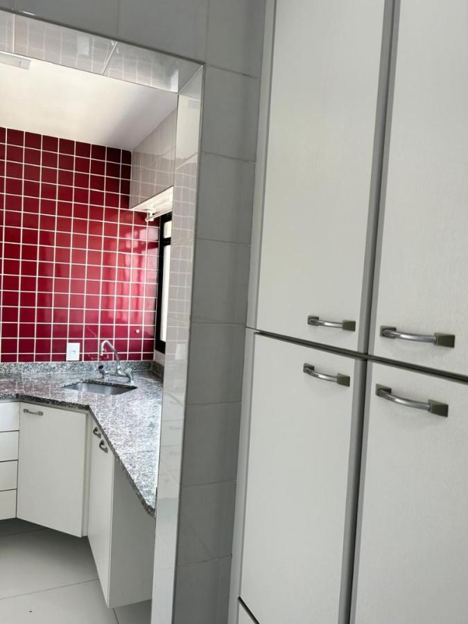 Apartamento para alugar com 3 quartos, 98m² - Foto 8