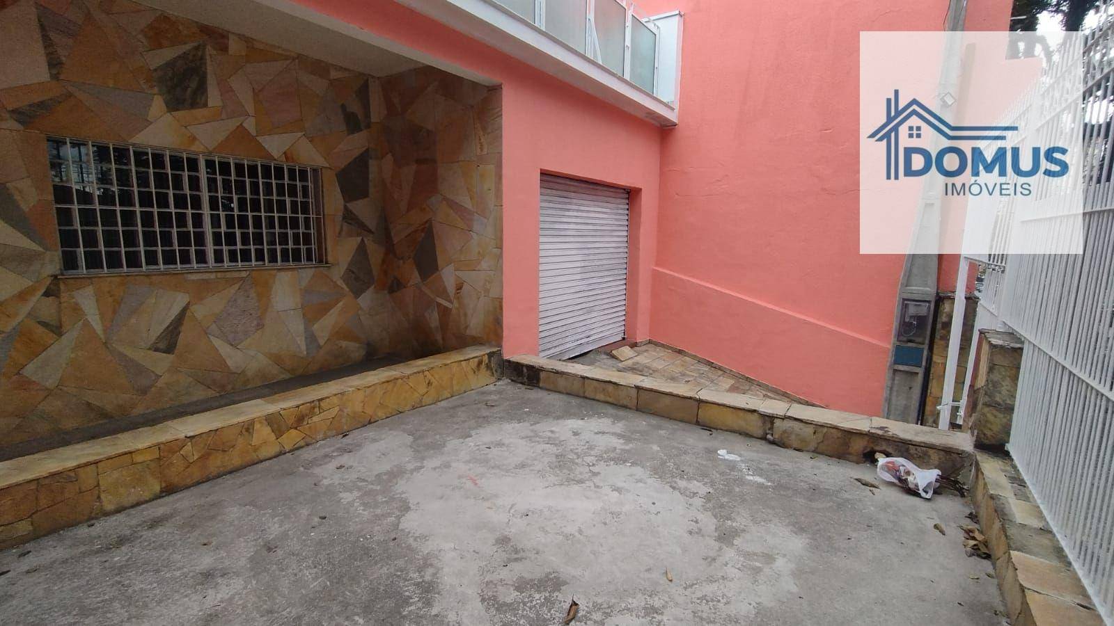 Casa à venda com 3 quartos, 200m² - Foto 1