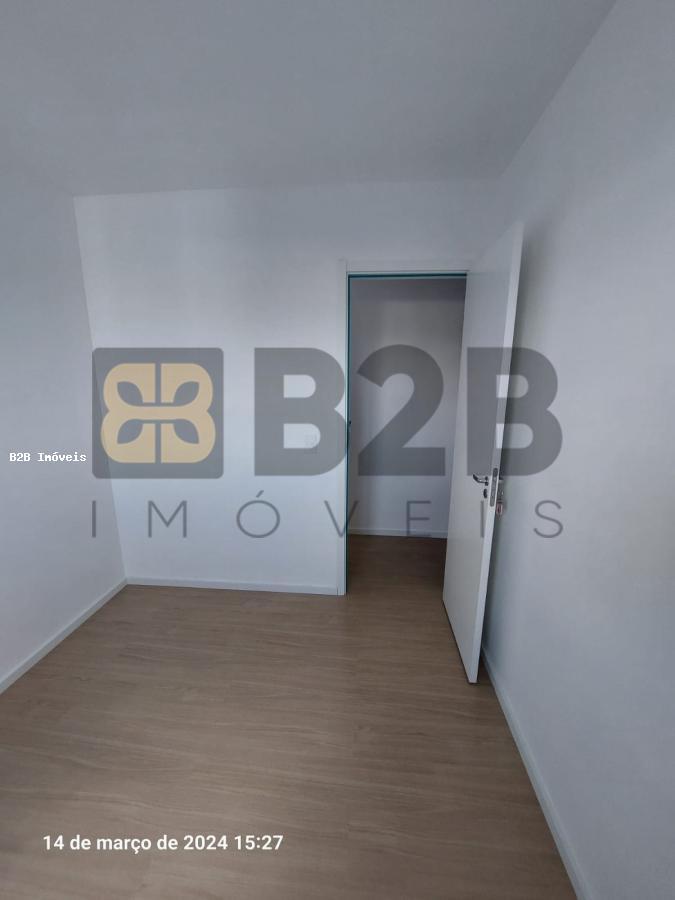 Apartamento à venda com 2 quartos, 64m² - Foto 26