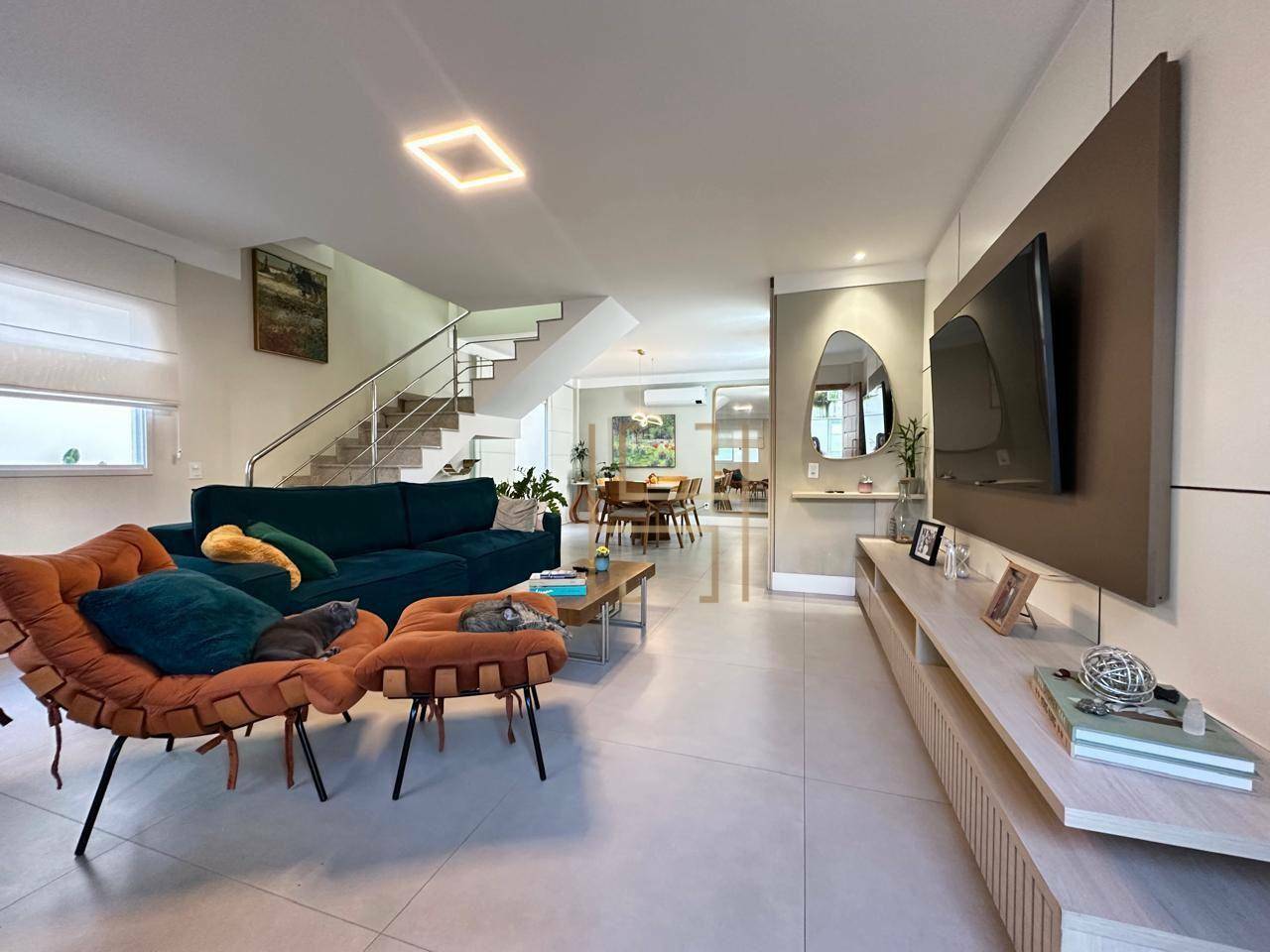 Casa à venda com 4 quartos, 170m² - Foto 8