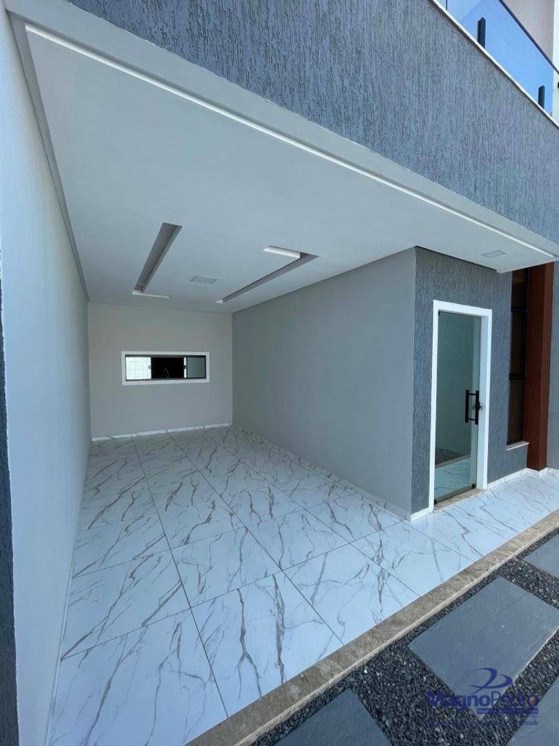 Casa à venda com 3 quartos, 155m² - Foto 2