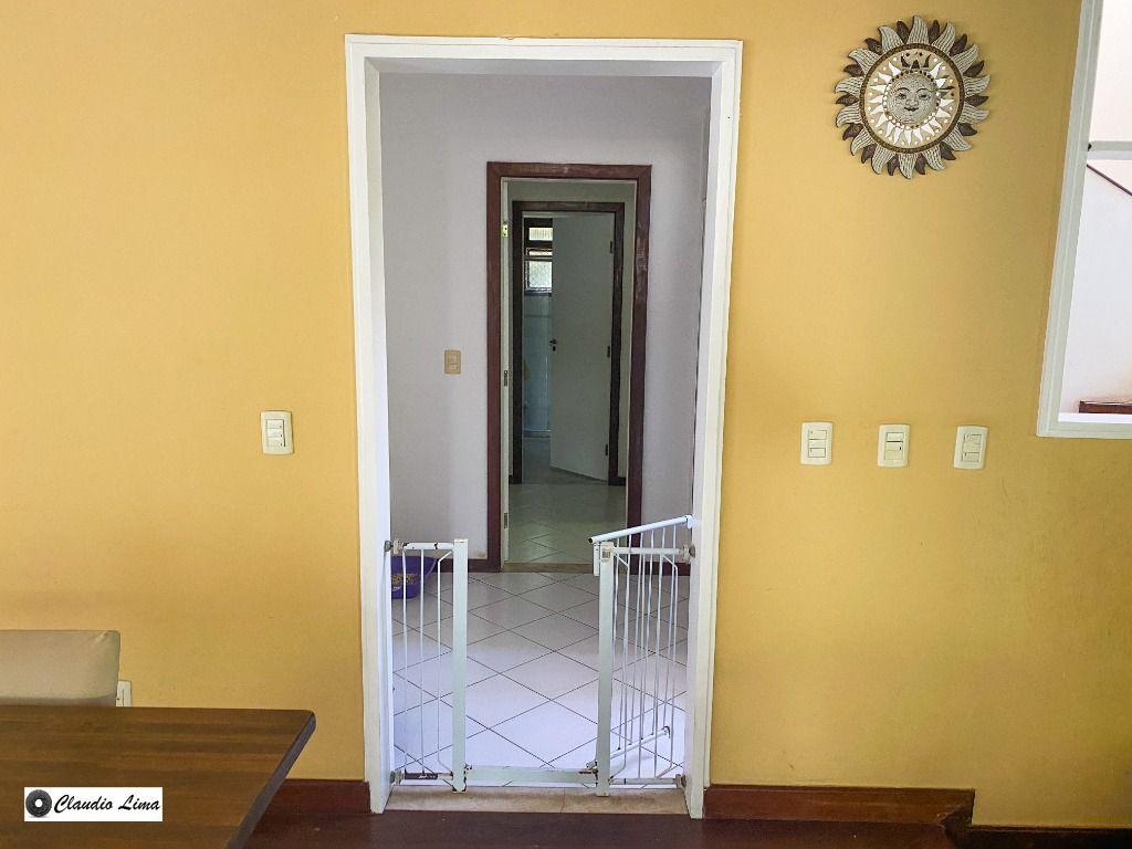 Casa à venda com 3 quartos, 208m² - Foto 13