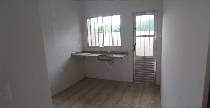 Casa de Condomínio à venda com 2 quartos, 30m² - Foto 6