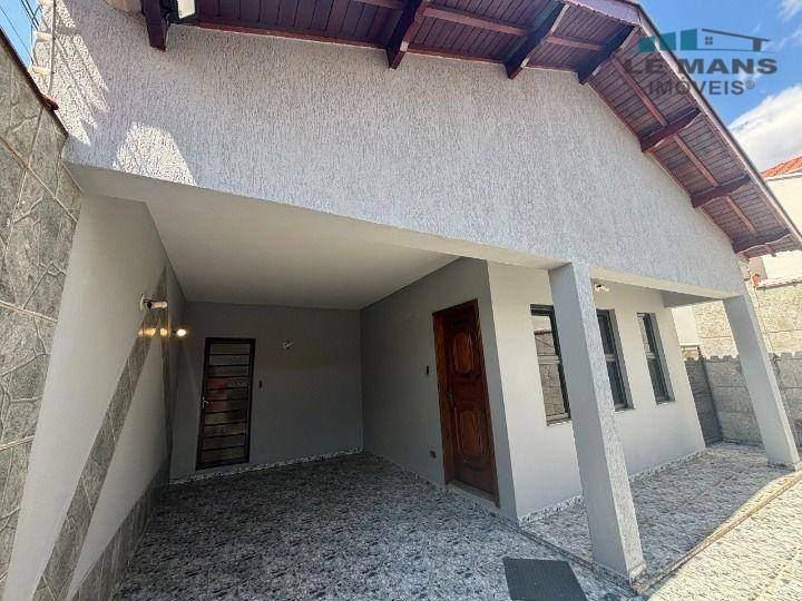 Casa à venda com 3 quartos, 111m² - Foto 2