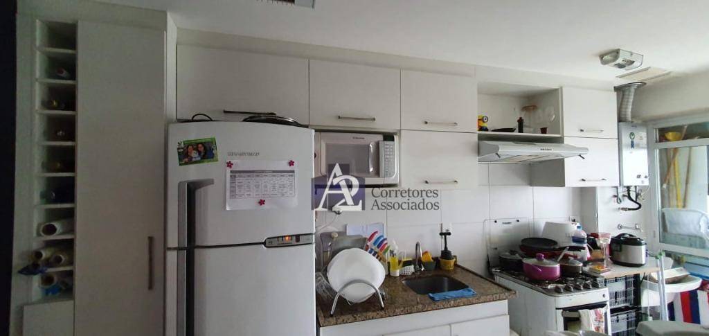 Apartamento à venda com 2 quartos, 58m² - Foto 6