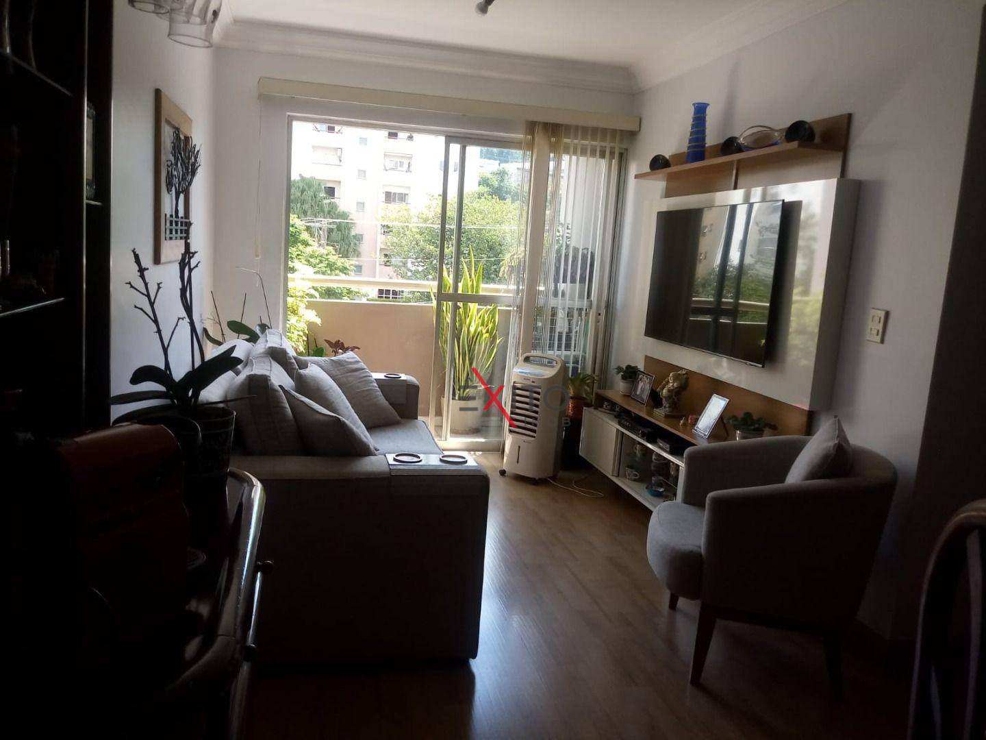 Apartamento à venda com 2 quartos, 56m² - Foto 1