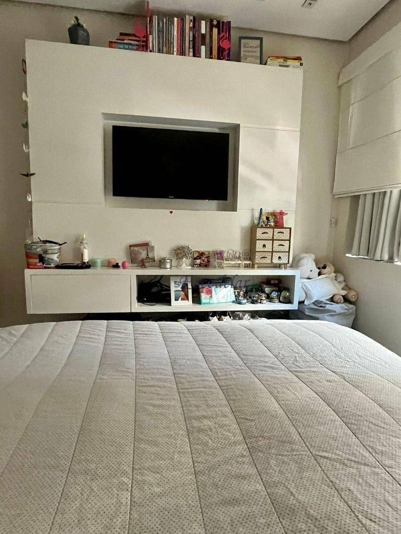 Apartamento à venda com 2 quartos, 70m² - Foto 12