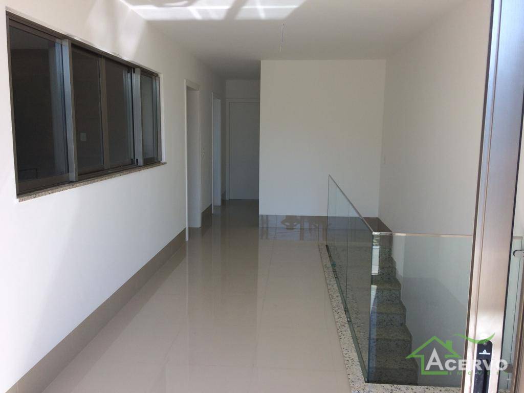 Casa à venda com 3 quartos, 313m² - Foto 11