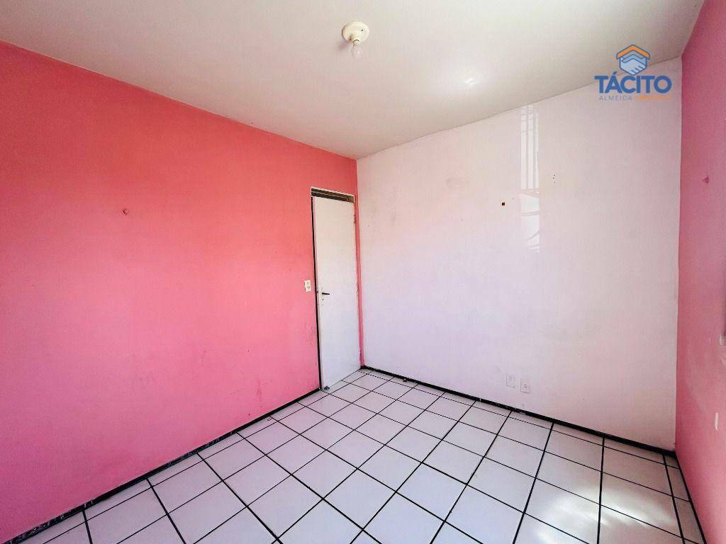 Apartamento à venda com 2 quartos, 80m² - Foto 1