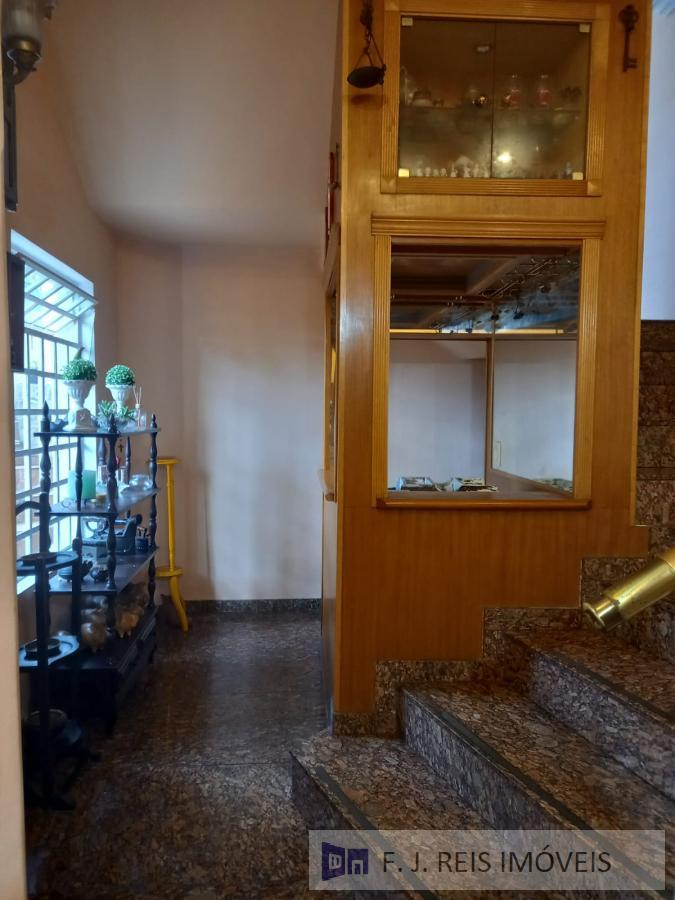 Sobrado à venda com 4 quartos, 250m² - Foto 15