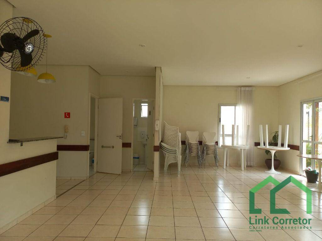 Apartamento para alugar com 2 quartos, 53m² - Foto 12