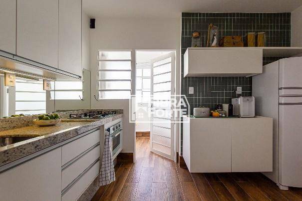 Apartamento para alugar com 2 quartos, 74m² - Foto 18