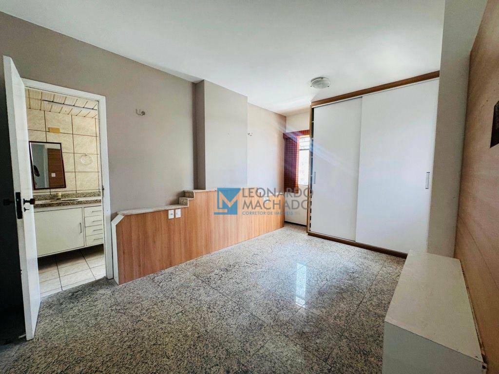 Apartamento à venda com 3 quartos, 134m² - Foto 6