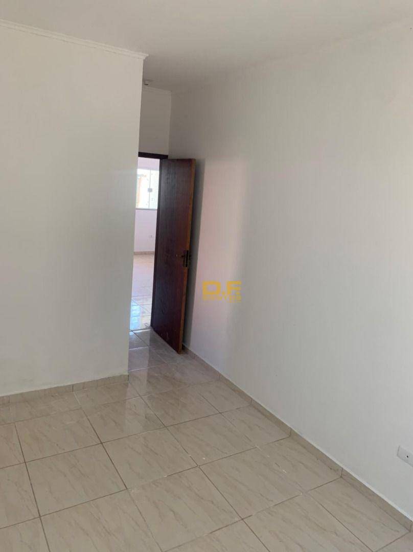 Casa à venda com 2 quartos, 1m² - Foto 13