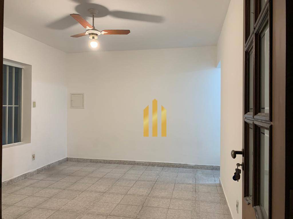 Casa para alugar com 1 quarto, 70m² - Foto 12