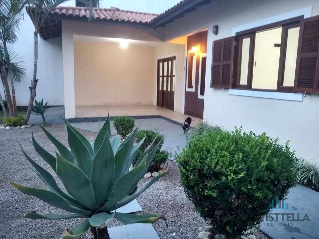 Casa à venda com 7 quartos, 175m² - Foto 15