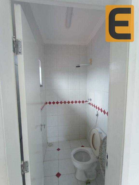 Casa para alugar com 3 quartos, 250m² - Foto 21