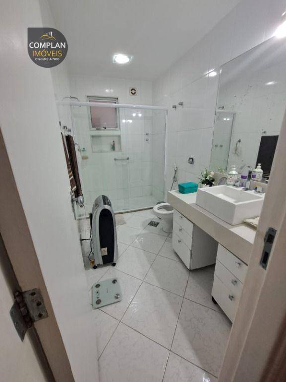 Apartamento à venda com 3 quartos, 140m² - Foto 12