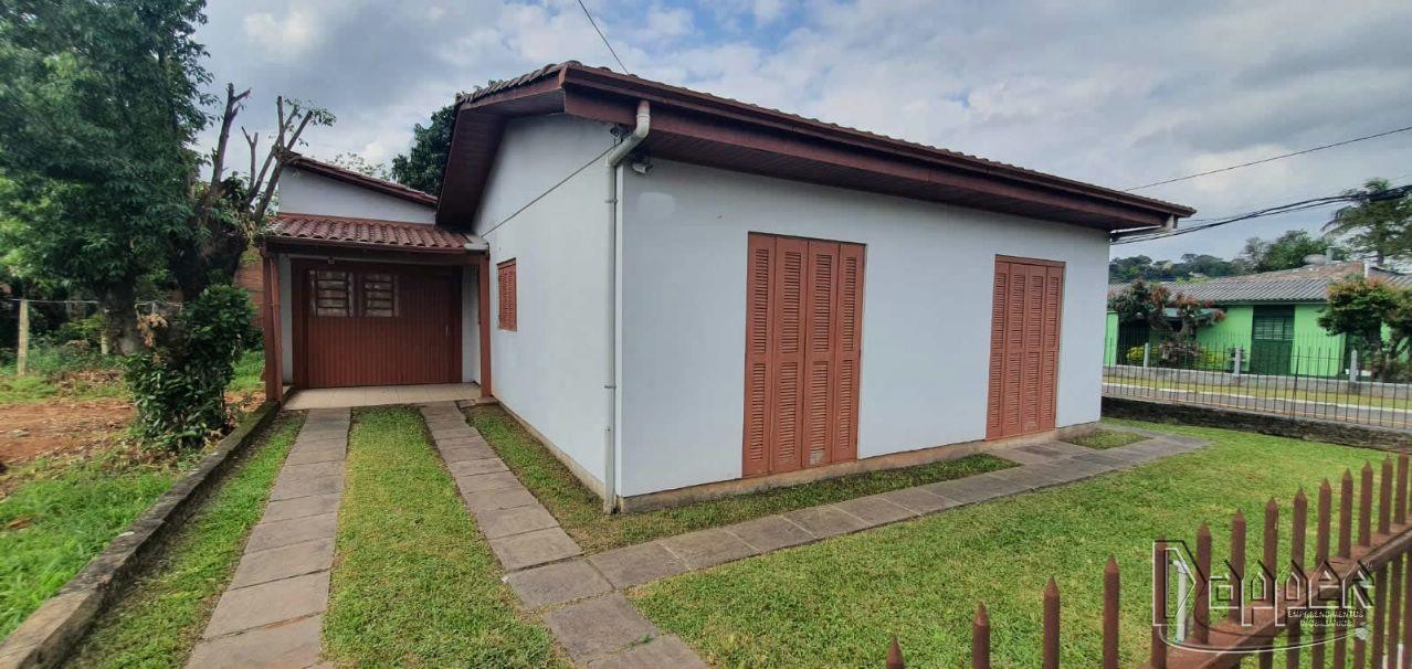 Casa à venda com 3 quartos, 120m² - Foto 1