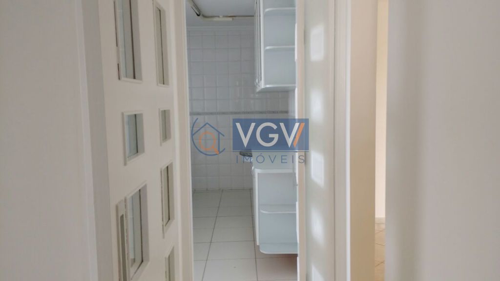 Apartamento para alugar com 2 quartos, 65m² - Foto 14